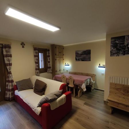 Appartamenti La Romantica Livigno Exteriör bild