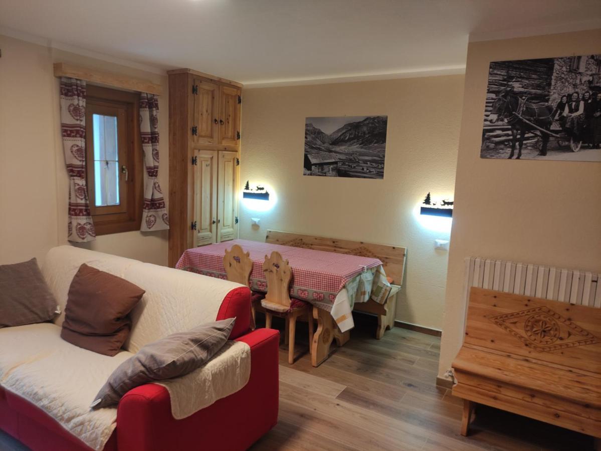 Appartamenti La Romantica Livigno Exteriör bild